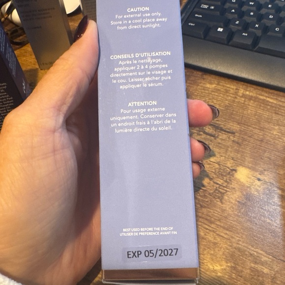 Hyacyn Active Purifying Mist - Blue and Gold - Picture 2 of 3